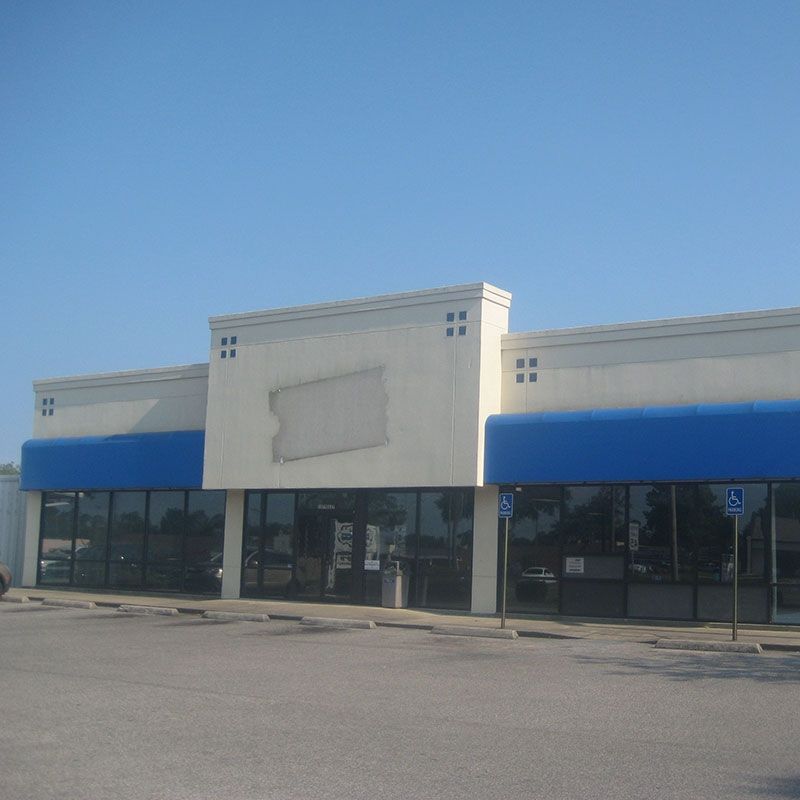 Former Blockbuster Newnan GA property at 118 Bullsboro Drive