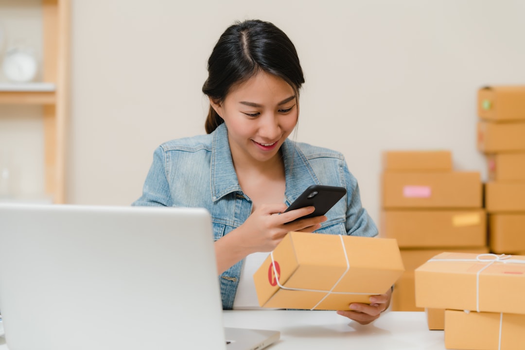 What Makes an Online Store Worth Starting? A Simple E-Commerce Validation Framework